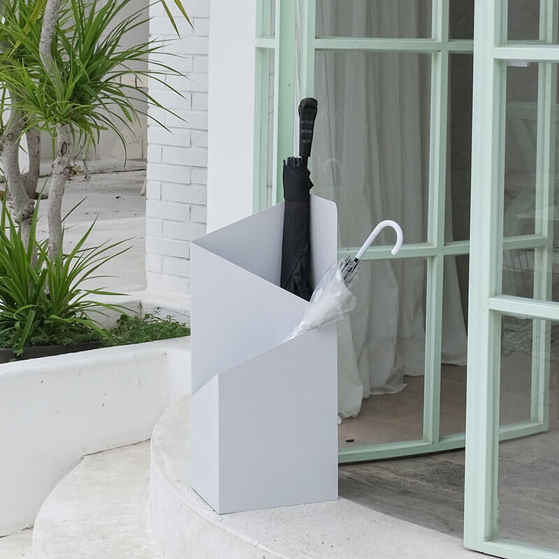 Portaombrelli DripFrame con vaschetta raccogli-gocce – design minimalista scandinavo in metallo