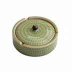 Posacenere in ceramica smaltata artigianale con coperchio in legno naturale