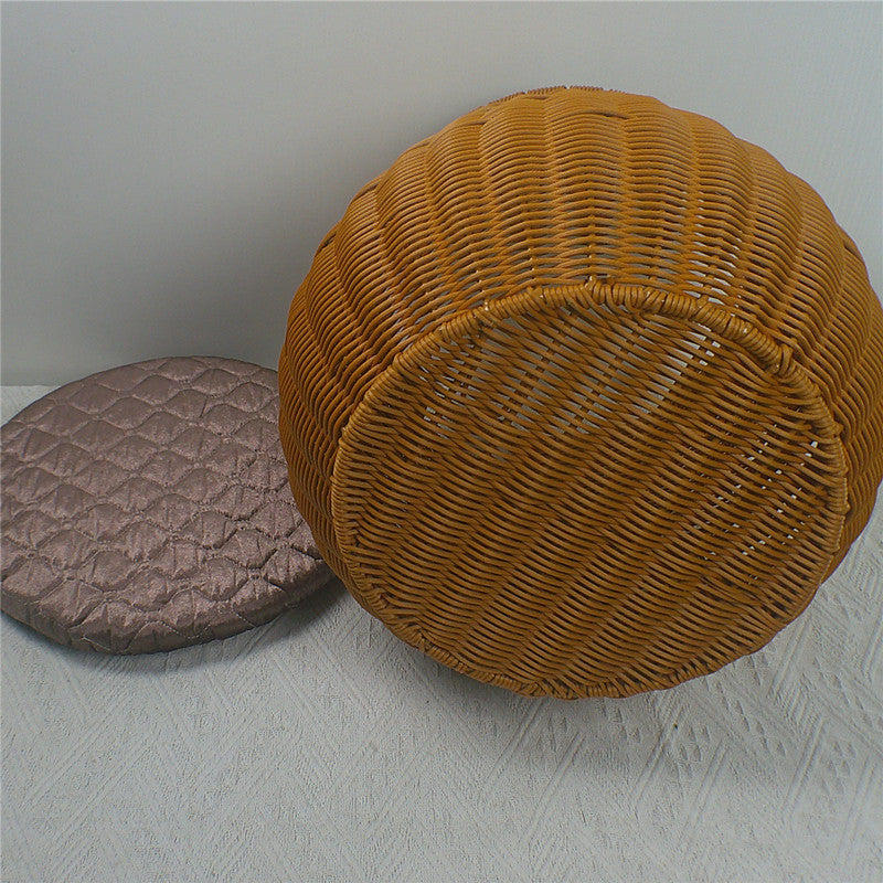 Pouf contenitore intrecciato con cuscino