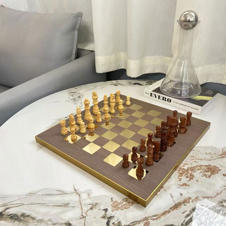 Scacchiera moderna in legno