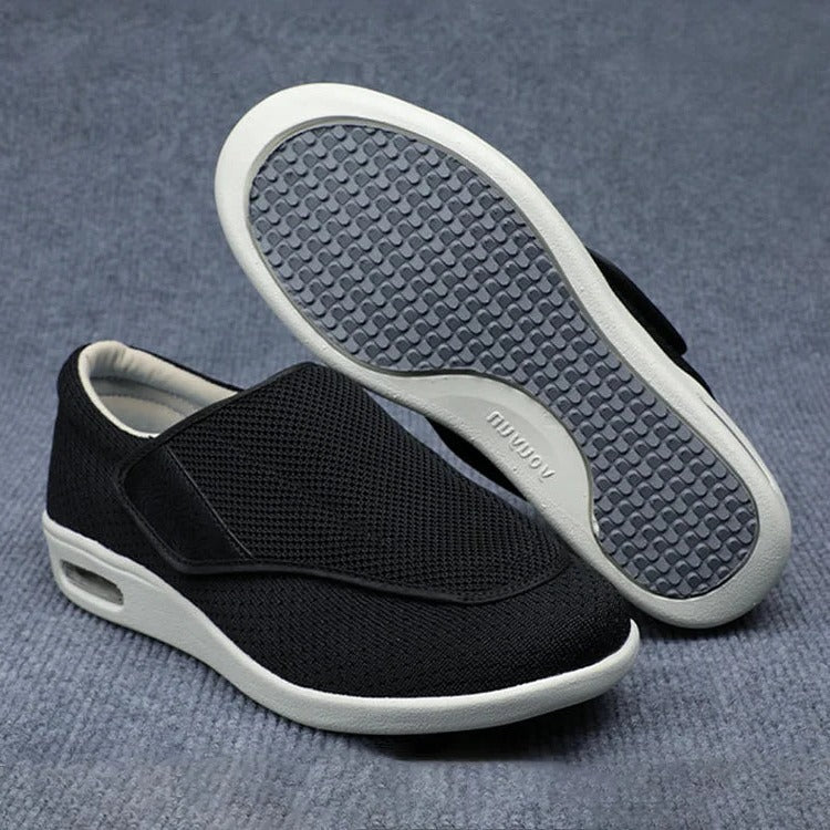 Scarpe larghe per piedi gonfi con cinturini regolabili e solette in memory foam rimovibili