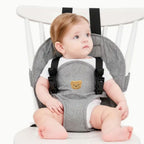 Seggiolino rialzato imbottito portatile con cinture di sicurezza per bambini