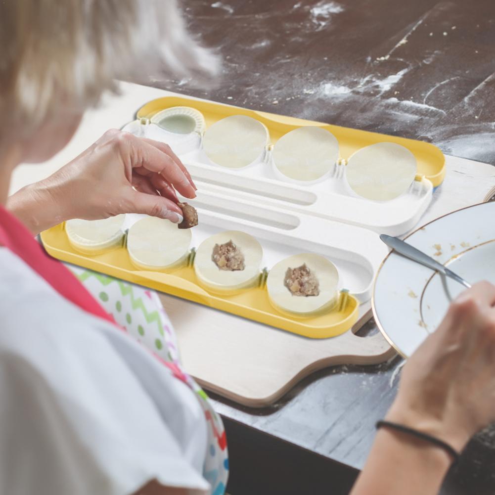 Set 8 stampi per ravioli e dumpling
