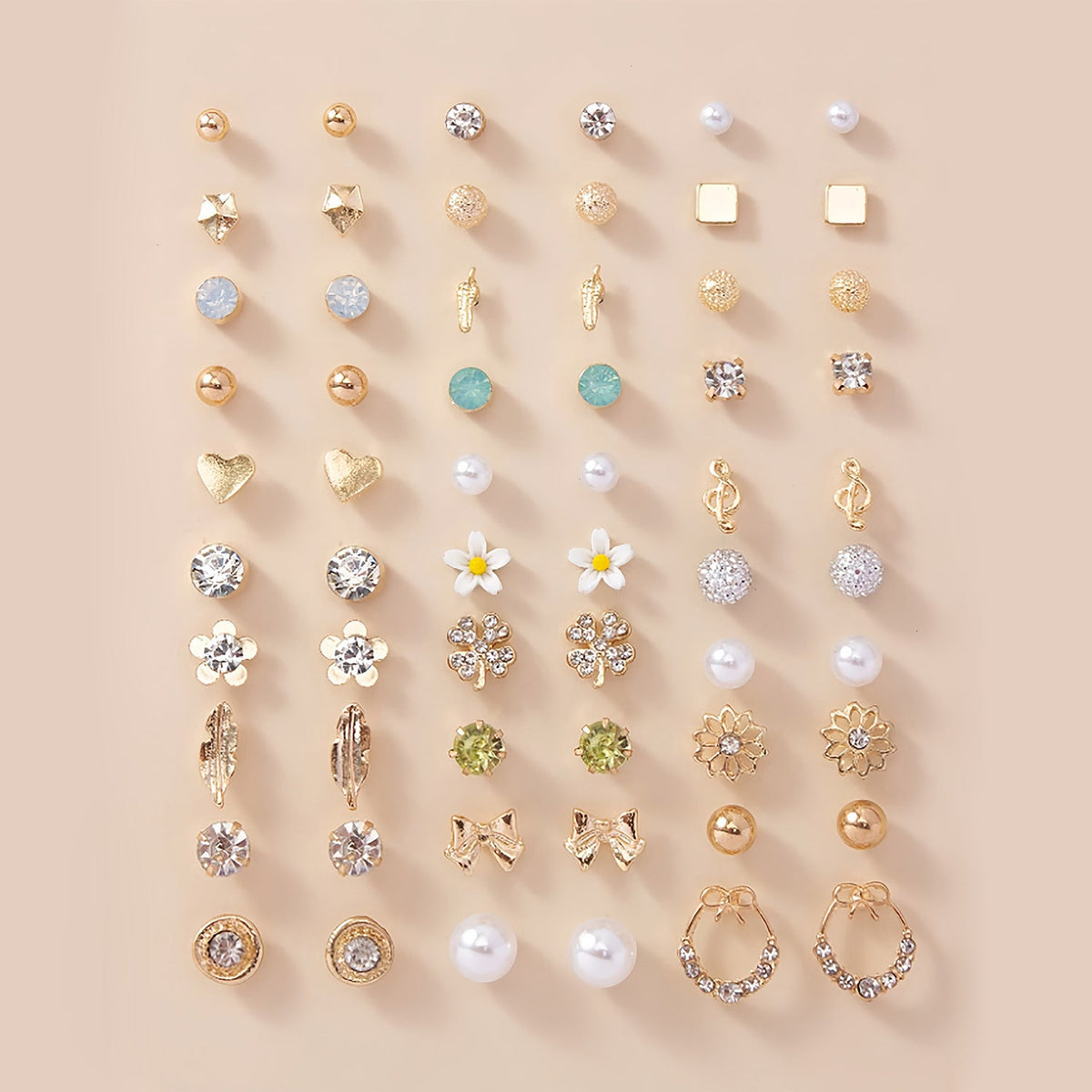 Set di orecchini eleganti