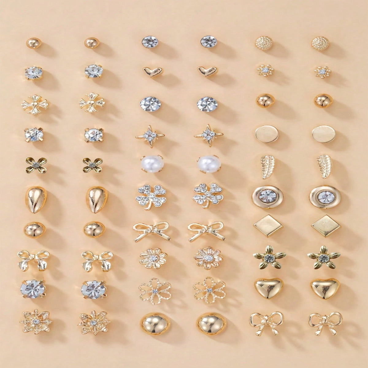 Set di orecchini eleganti