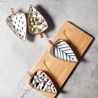 Set di piatti in ceramica dal design organico