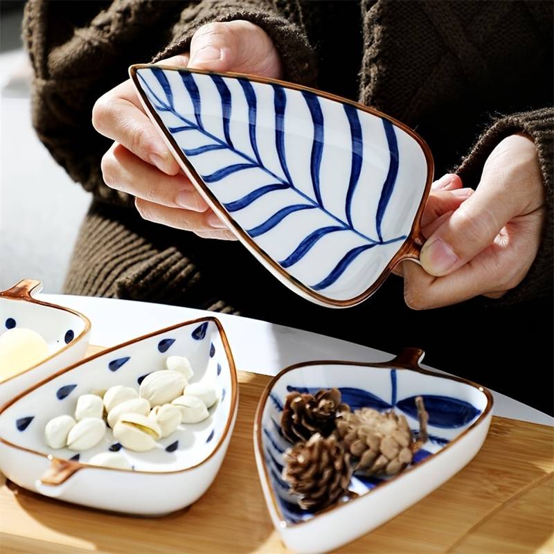 Set di piatti in ceramica dal design organico