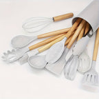 Set di utensili da cucina in silicone antiaderente e resistente al calore