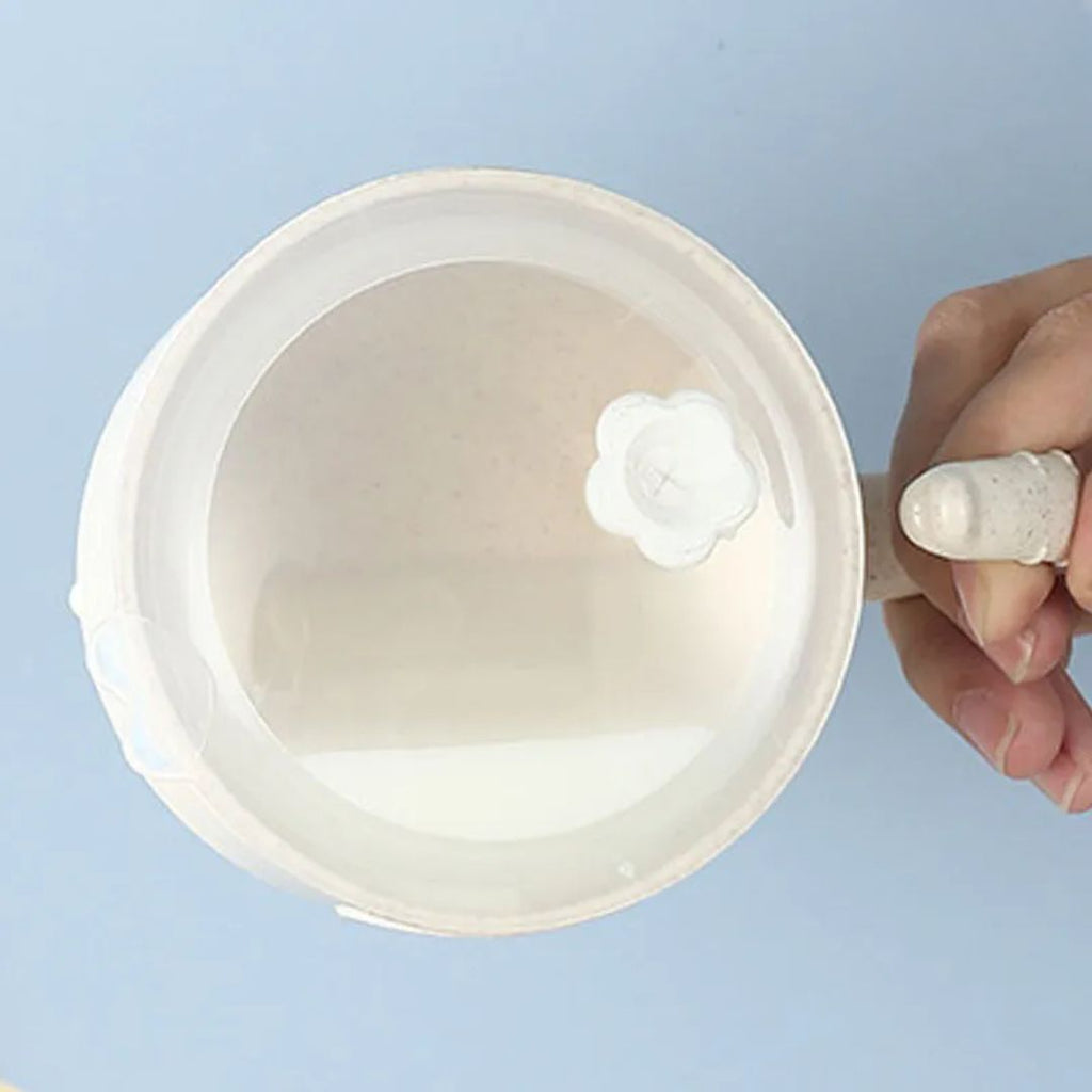 Tazza con cannuccia per bambini