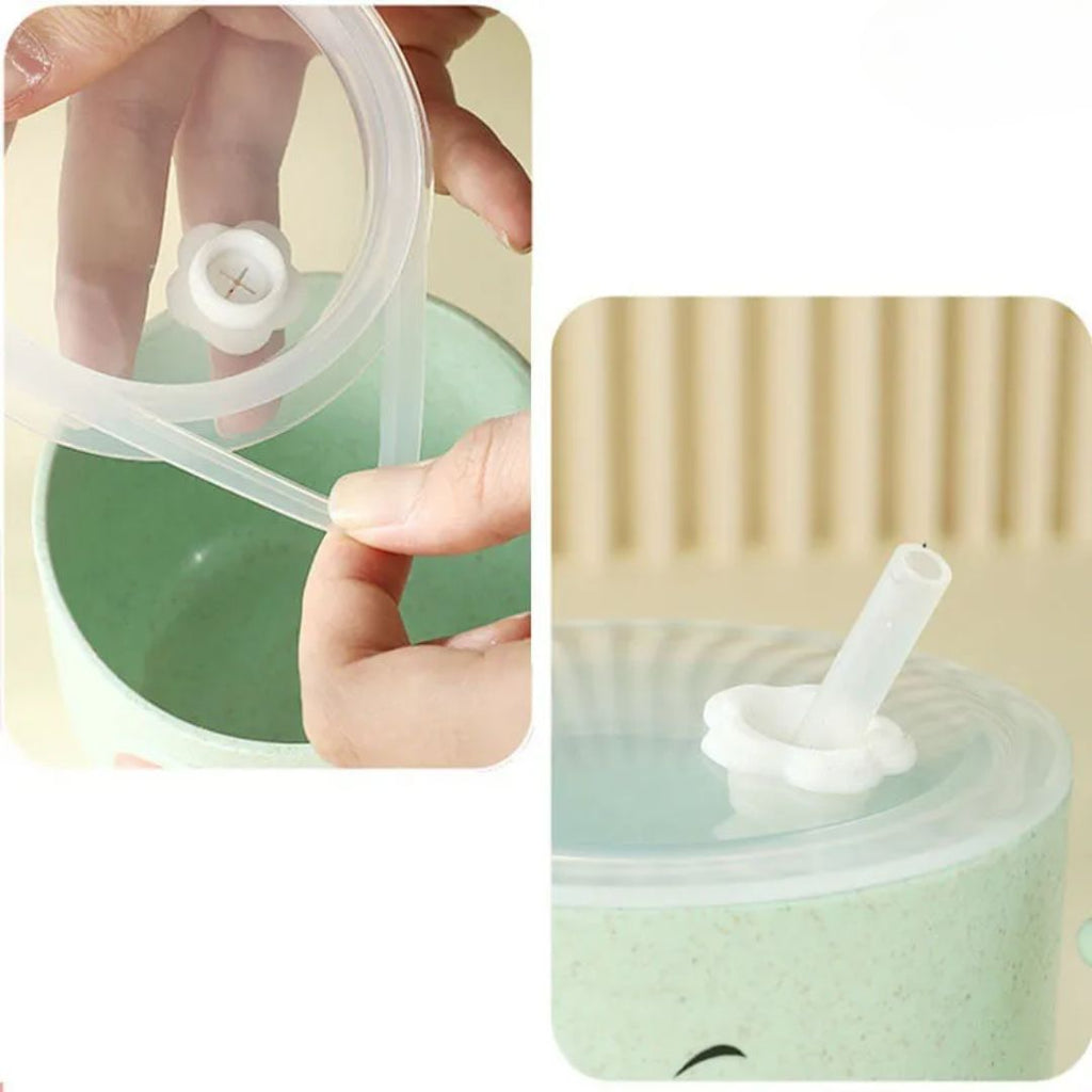 Tazza con cannuccia per bambini
