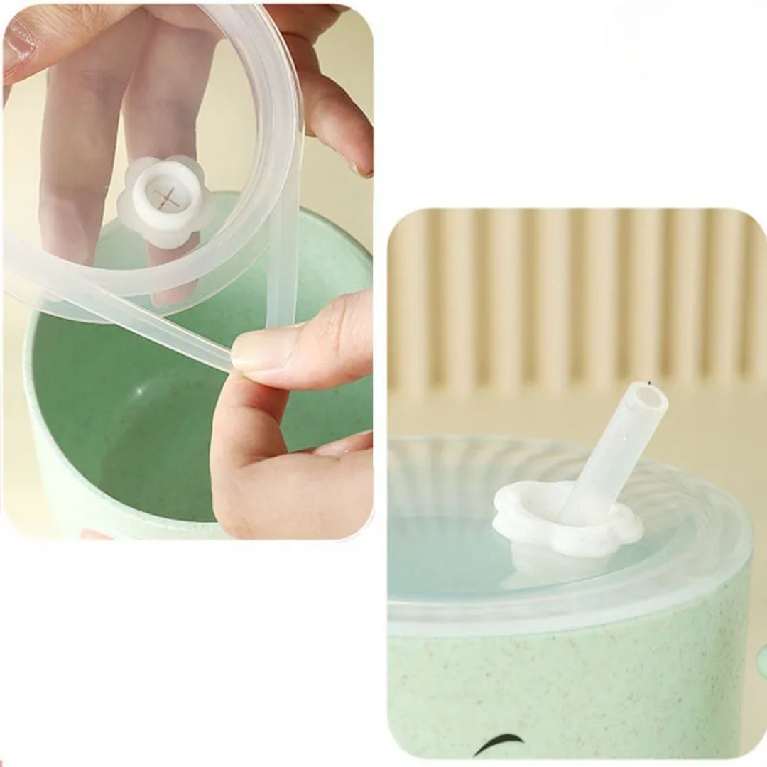 Tazza con cannuccia per bambini