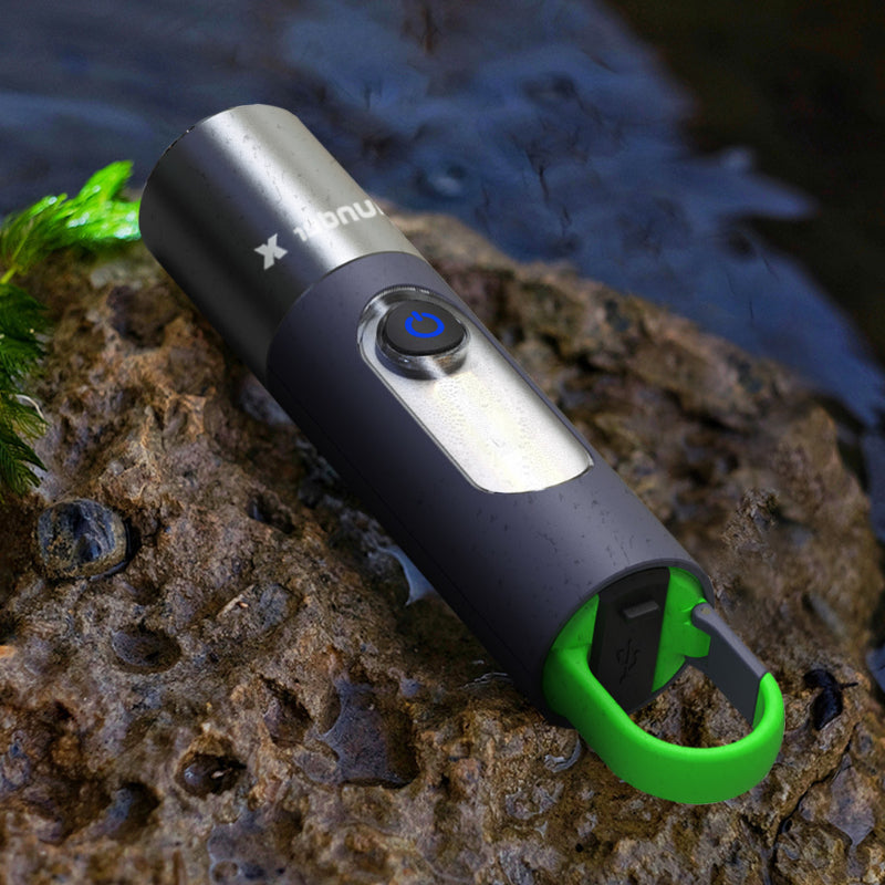 Torcia LED ricaricabile da 1000 lumen con moschettone
