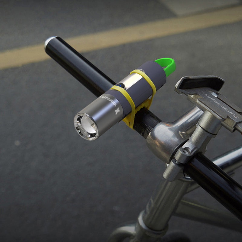 Torcia LED ricaricabile da 1000 lumen con moschettone