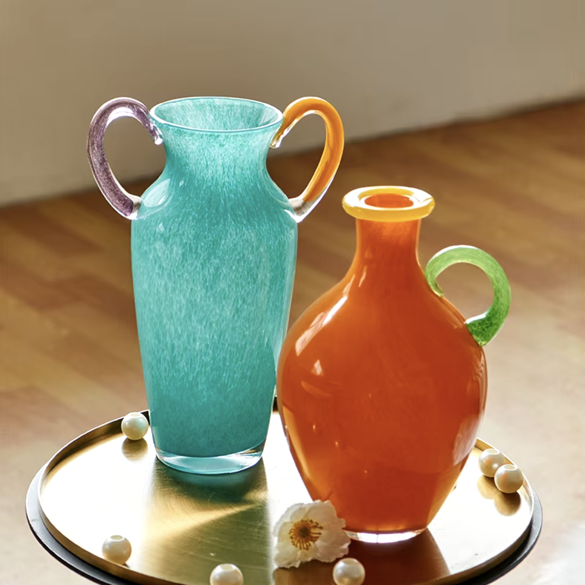 Vaso biauricolare in vetro colorato stile vintage