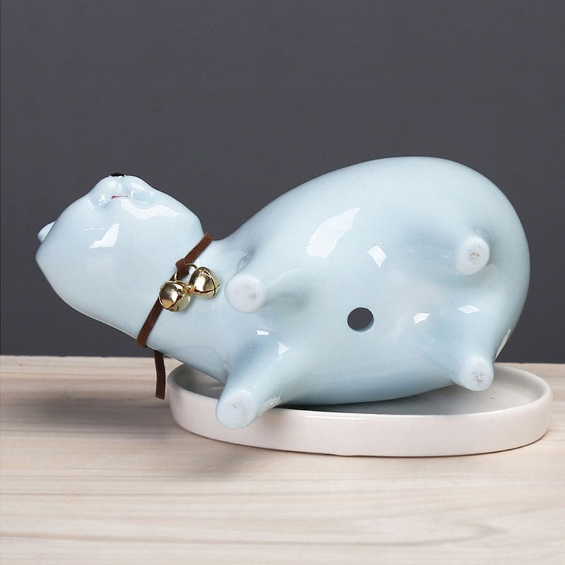 Vaso in ceramica a forma di gatto che si alza
