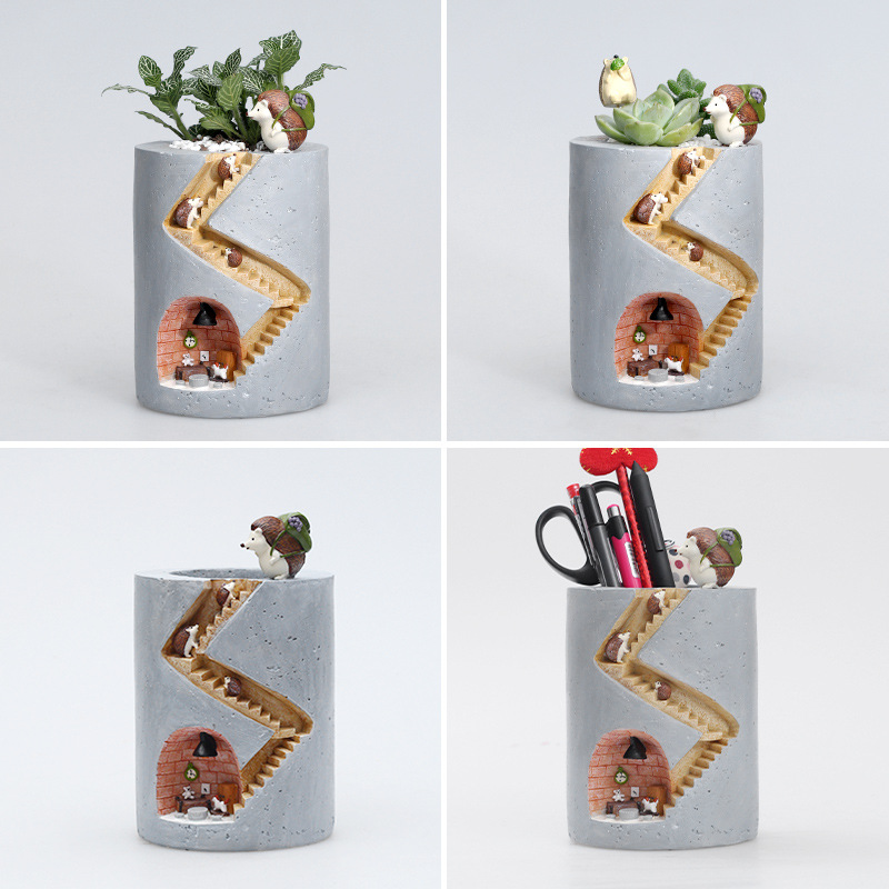Vaso decorativo con riccio e coniglio in miniatura – Struttura a scaletta per piante