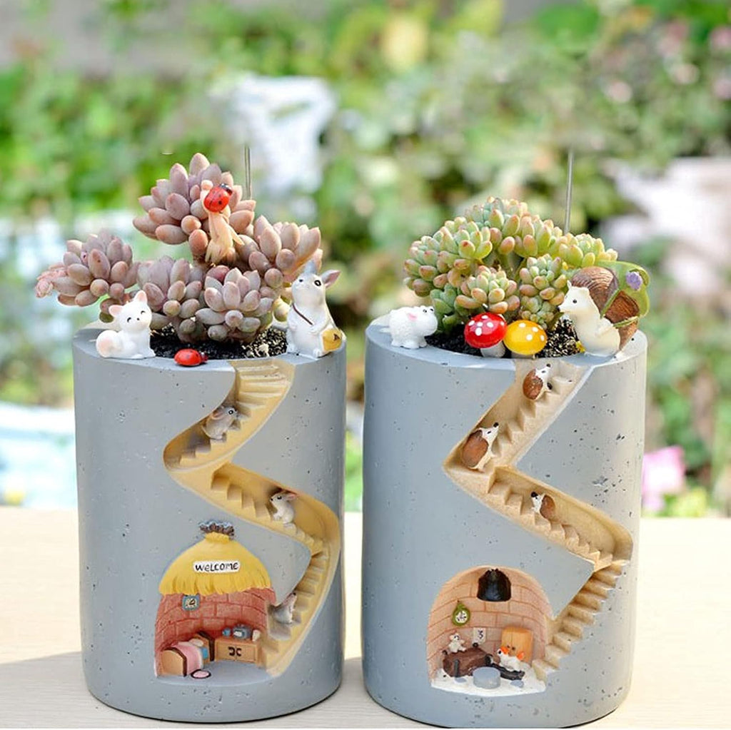Vaso decorativo con riccio e coniglio in miniatura – Struttura a scaletta per piante