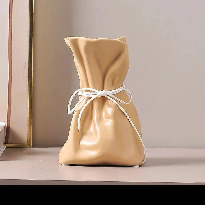 Vaso elegante in ceramica – Linea raffinata – Decorazione moderna per fiori