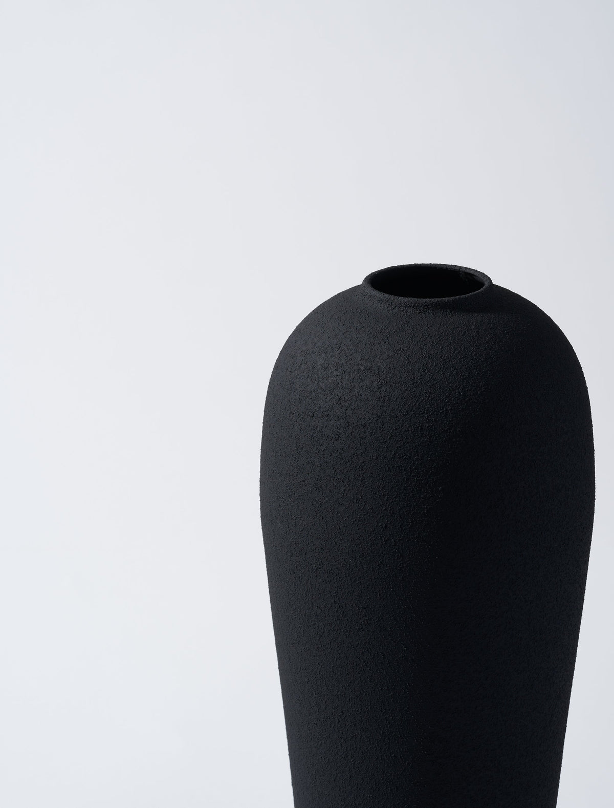 Vaso Lola nero strutturato
