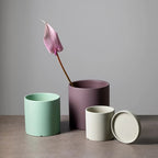 Vaso per piante in ceramica smaltata opaca con foro di drenaggio e sottovaso