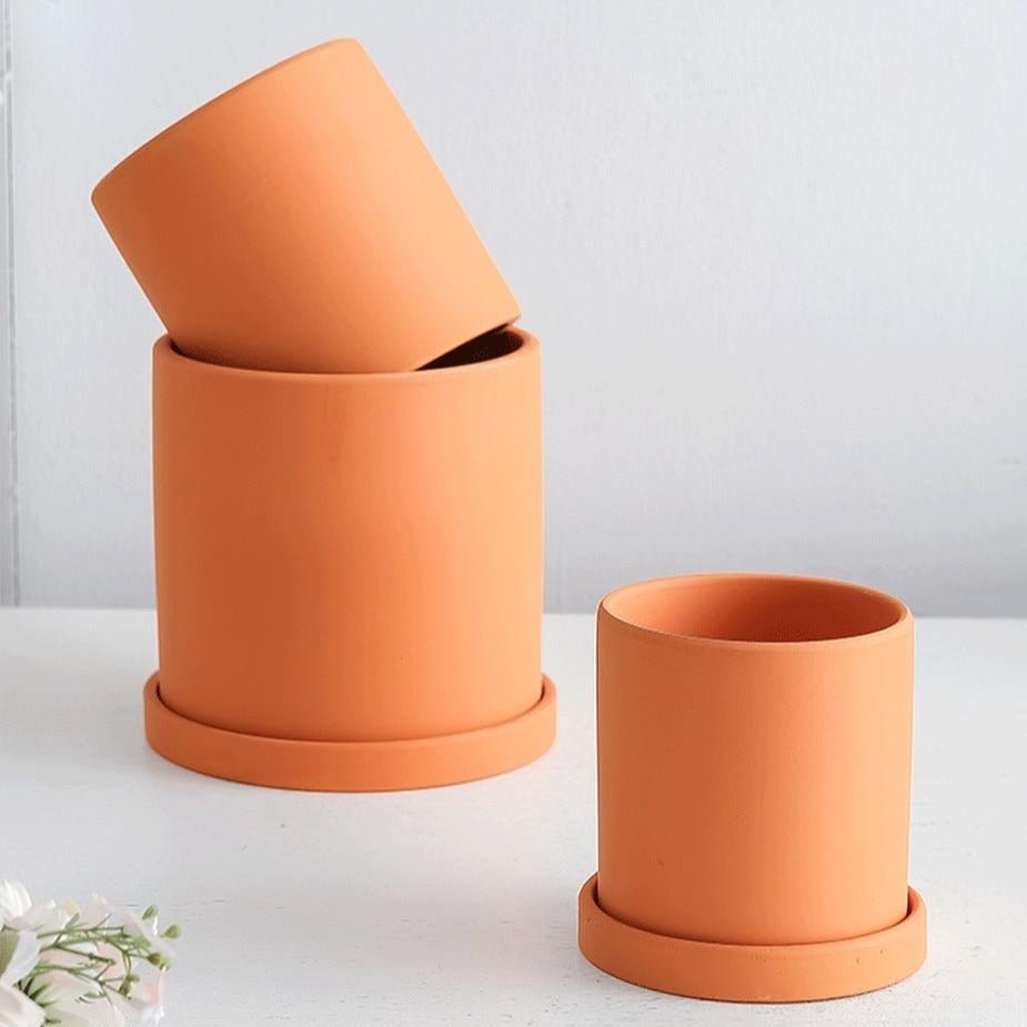 Vaso per piante in ceramica smaltata opaca con foro di drenaggio e sottovaso