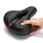 Sellino bici CLOUDCOMFORT PRO con imbottitura ergonomica e design anatomico per ciclismo senza dolori.