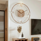 Orologio da parete scandinavo in legno minimalista FALIVELLI con design nordico elegante