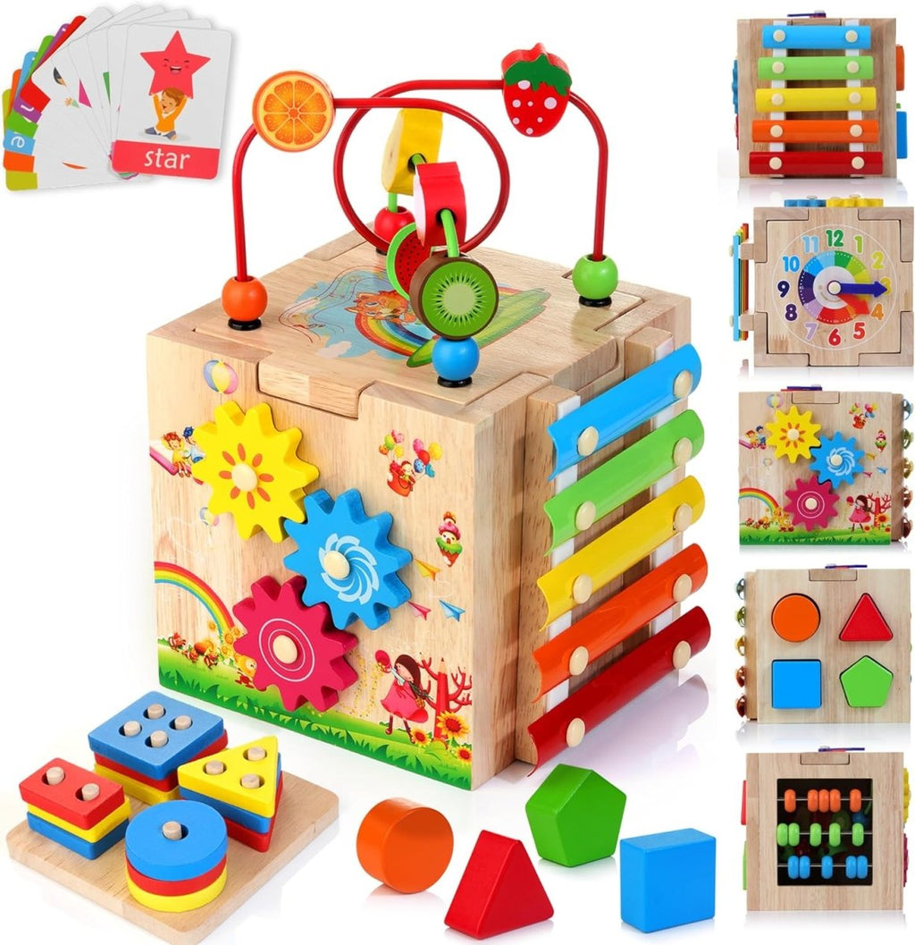 Bambino che gioca con il cubo Montessori MINDBLOX esplorando le diverse facce educative