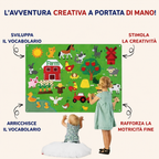 Bambino che gioca con il pannello in feltro Montessori Fattoria creando scene interattive