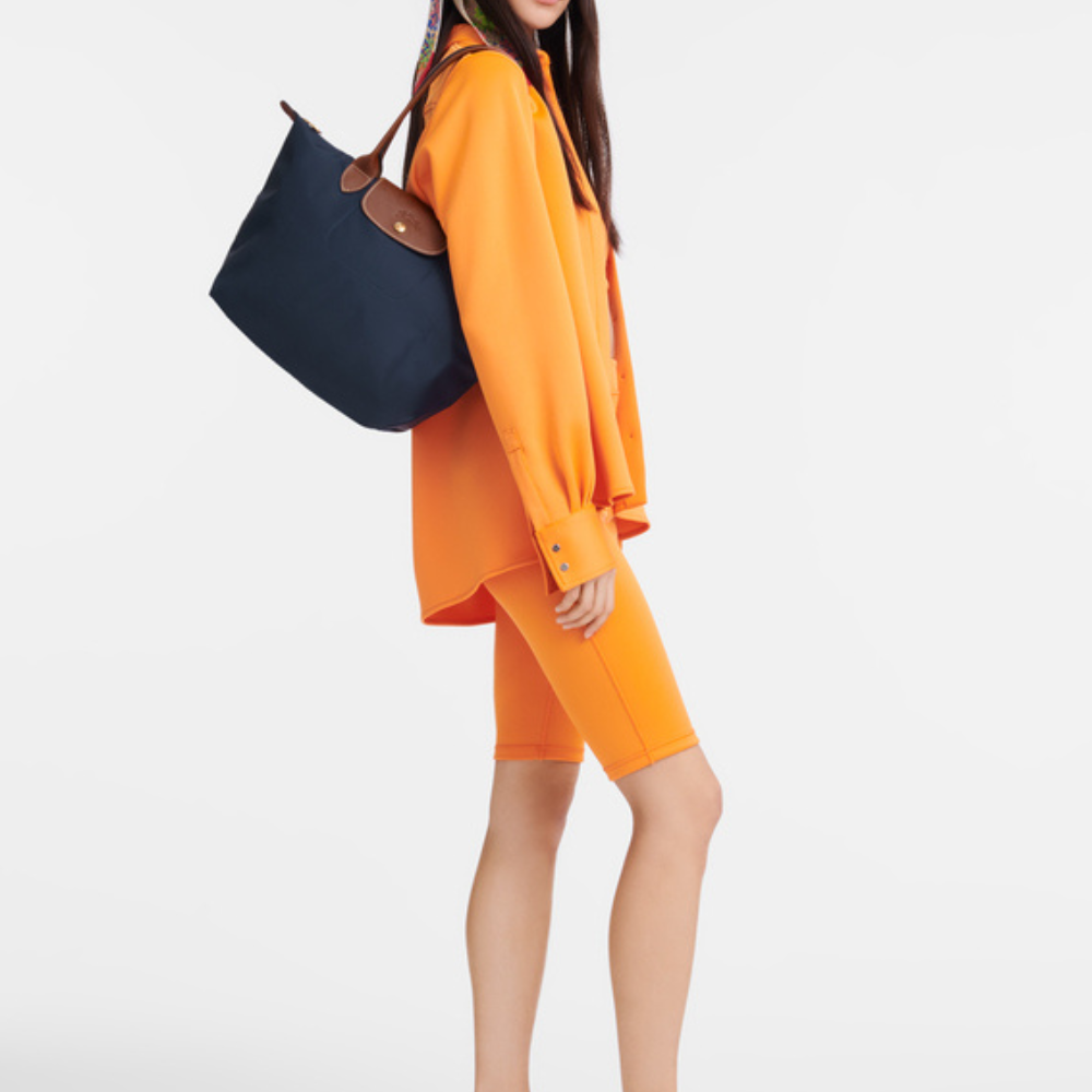Longchanp Le Pliage nera, elegante e versatile per ogni occasione