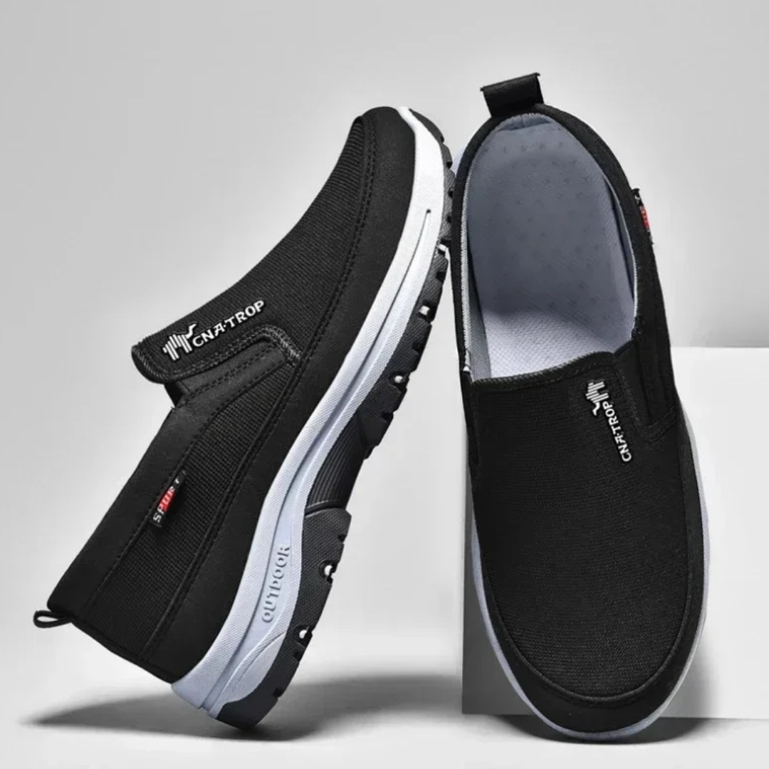 OrthoPro slip-on disponibili in quattro colori: blu, nero, marrone e grigio